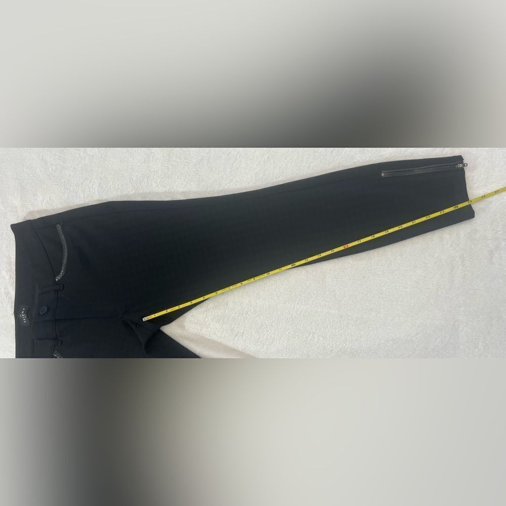 WHBM Skinny Black Ankle Pants with cute pockets and zipper at legs - Picture 6 of 13